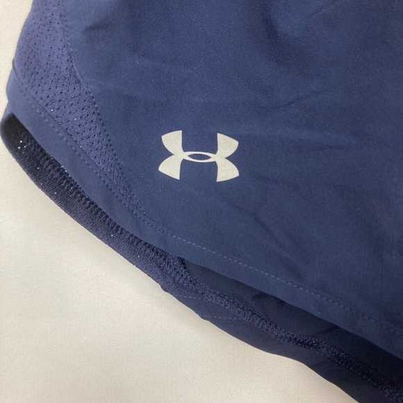 Under Armour Shorts Womens Sz XS Navy Blue Running Loose Heatgear Pull On Logo - Picture 5 of 11